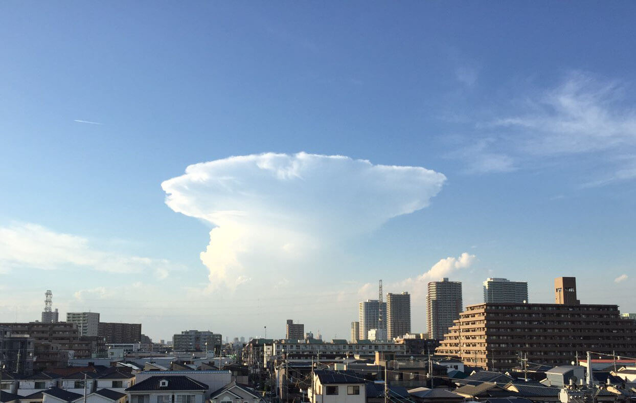 夏の空に金床雲 手作り指輪 リングのmitubaci ミツバチ