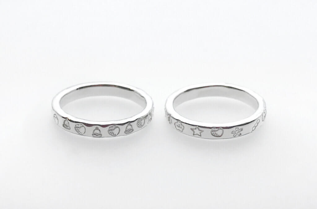 Lots of cute engravings, silver ring for yourself.