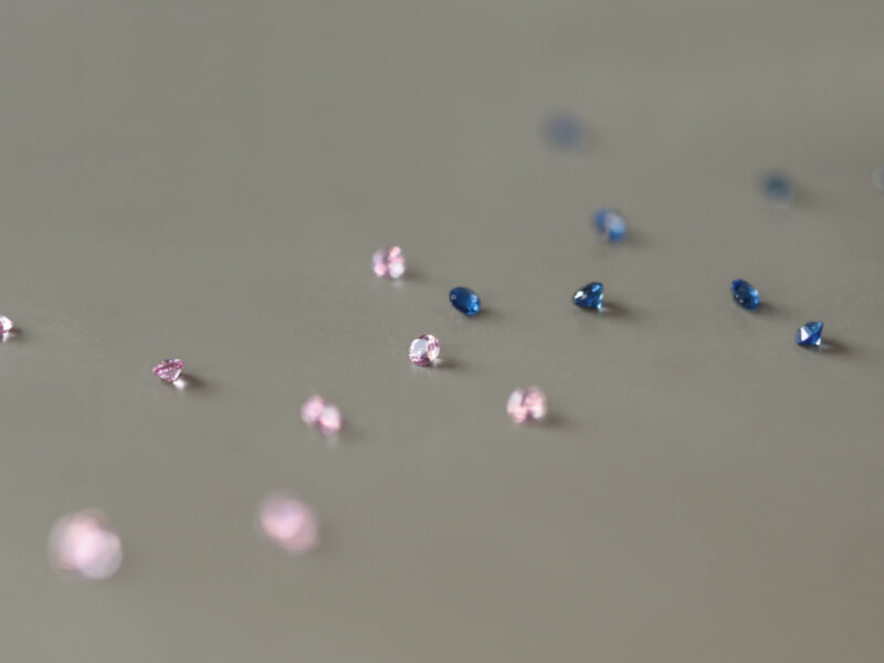 9月的诞生石--蓝宝石的半价活动。