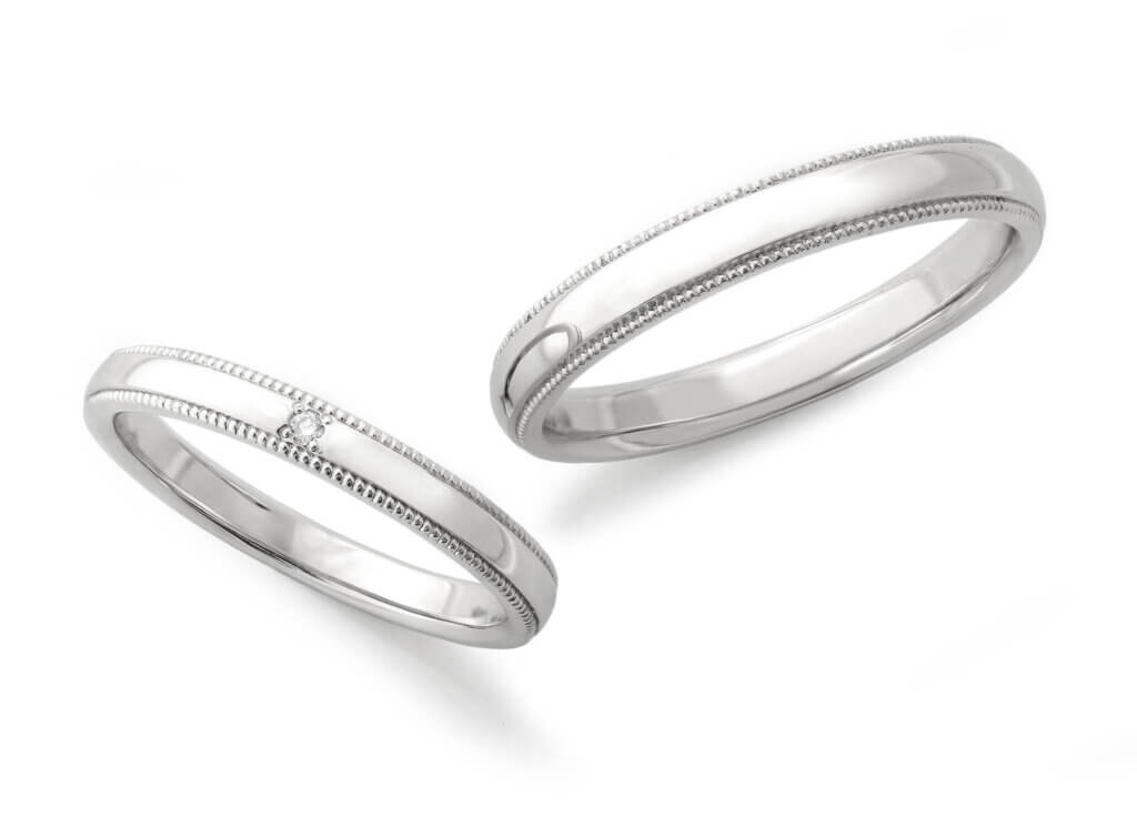 Platinum wedding band with side mills