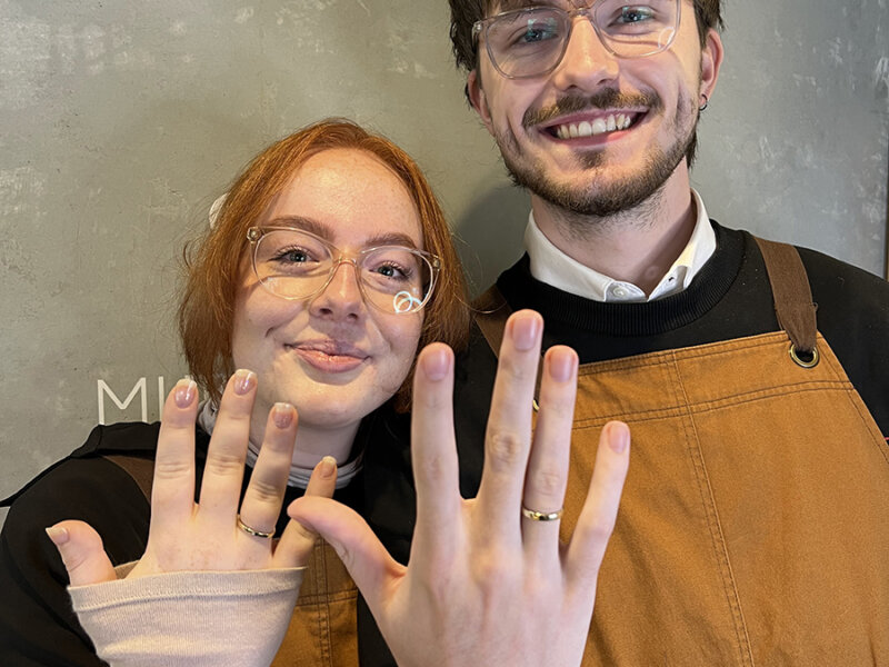 Lime gold handmade wedding rings, from the Netherlands