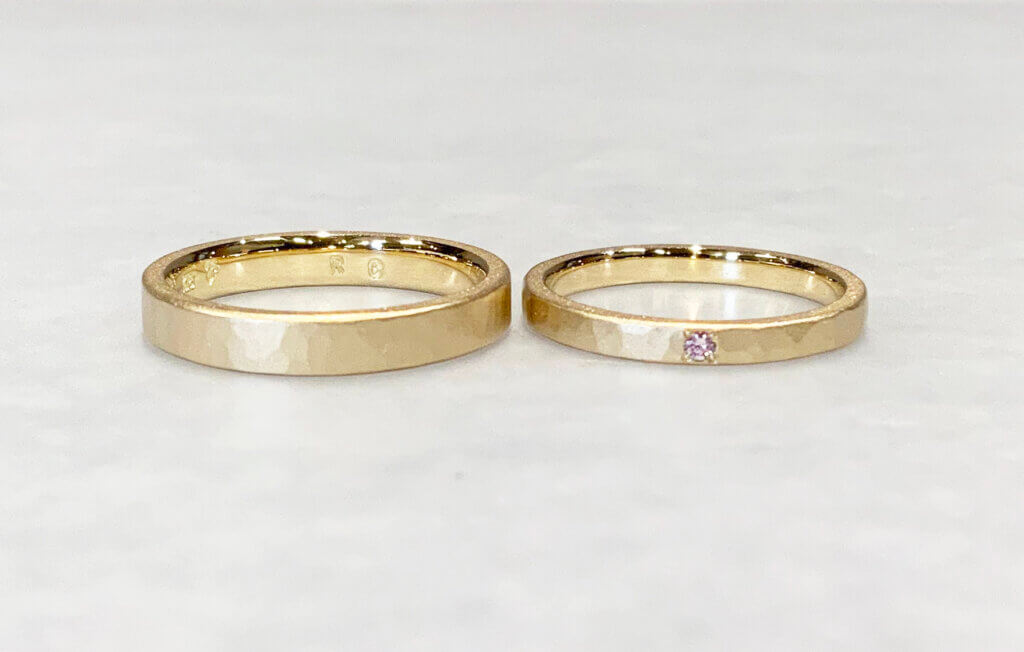 ピンクダイヤモンドが輝く手作り結婚指輪