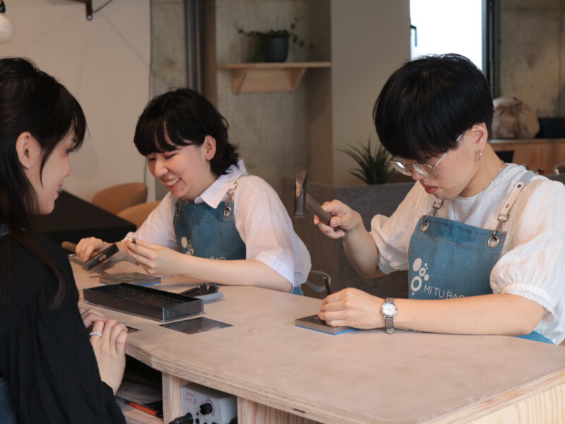 MITUBACI 英文支援。